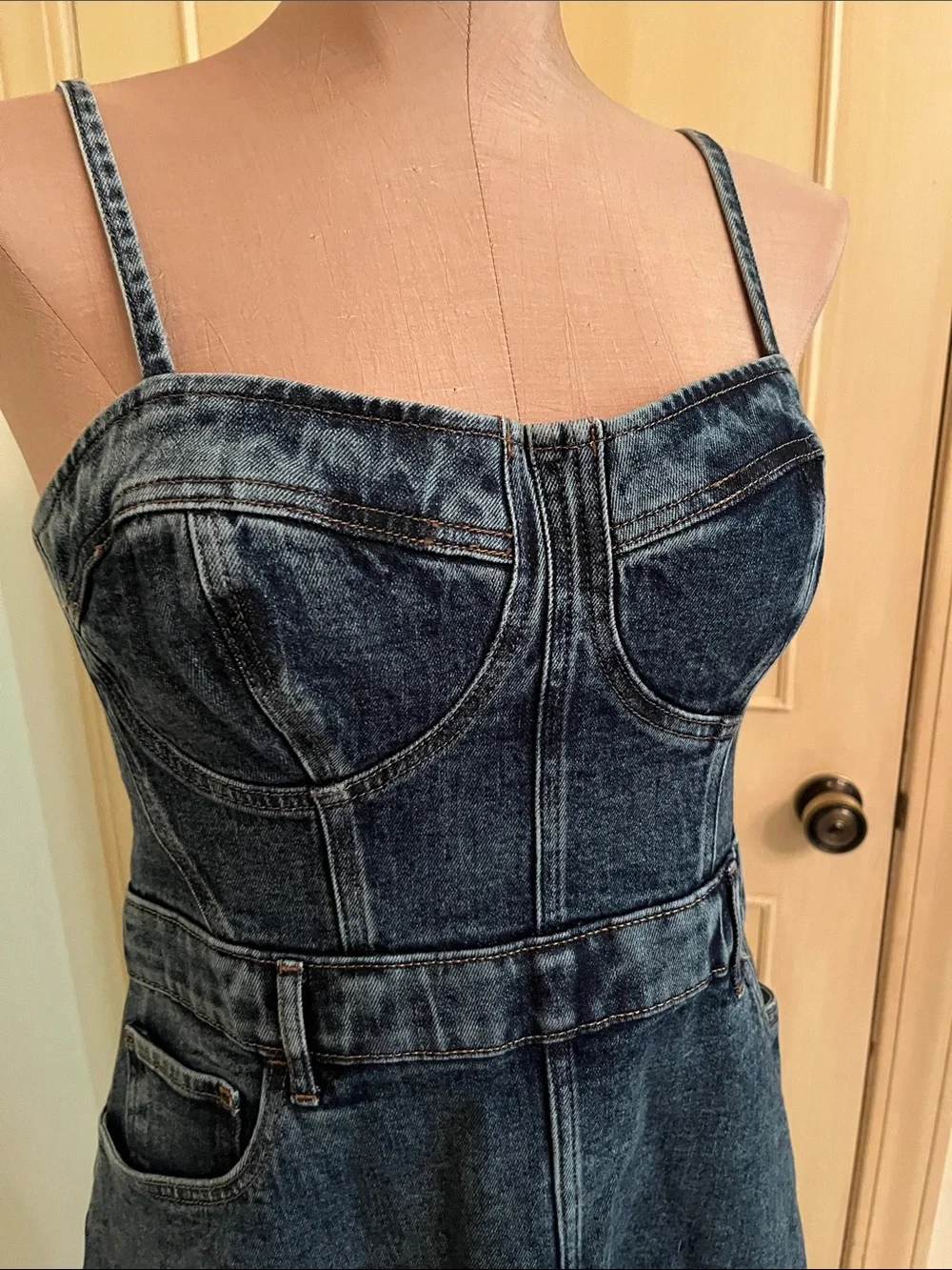 Express nwt 81